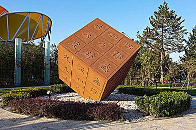 《拳皇15》公布免费DLC角色欧米茄·卢卡尔 4月14日上线